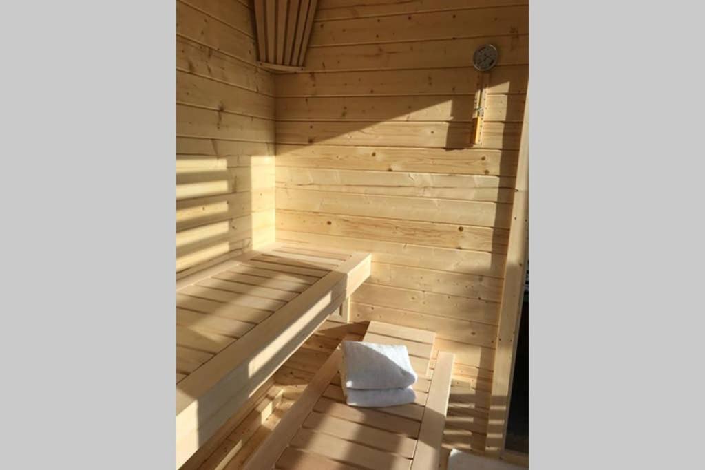 Orchardhouse Farmhouse, Wellness Chrast  外观 照片